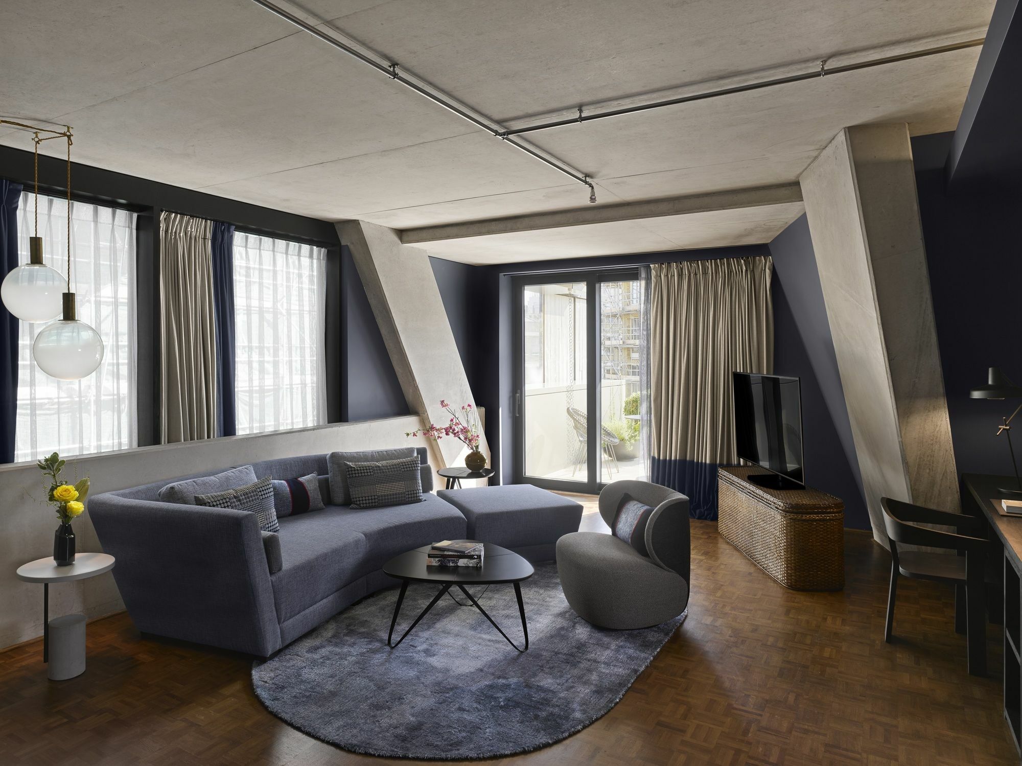 Nobu Hotel London Shoreditch Ngoại thất bức ảnh The interior of a typical apartment